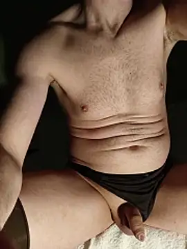 niesmialy39oon online show from November 17, 2025, 4:33 pm