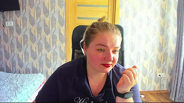 valery1610 online show from August 3, 2026, 1:39 pm