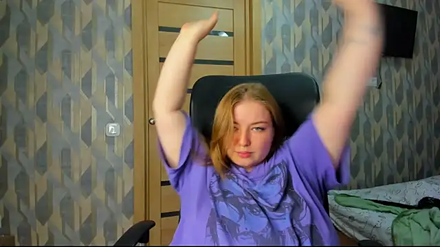 valery1610 online show from June 9, 2026, 4:41 pm