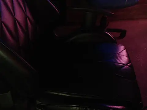 papitosolo33 online show from January 17, 2025, 7:08 am