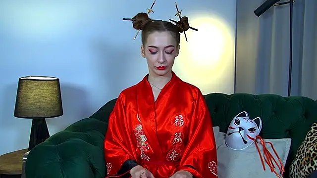 MarieKarma online show from October 28, 2025, 6:18 pm