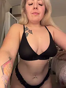 xxcurvyjessiexx online show from November 25, 2025, 8:42 pm