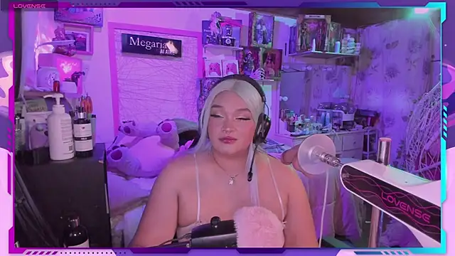 MegariaB online show from September 13, 2025, 3:39 am