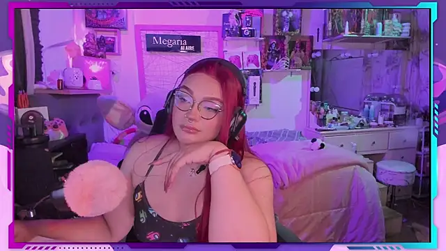 MegariaB online show from September 12, 2025, 4:12 am