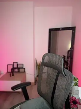 evangeline ch online show from October 22, 2025, 3:11 pm