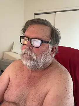 Drummajor online show from March 6, 2025, 4:38 pm