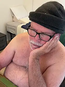 Drummajor online show from March 10, 2025, 6:45 pm