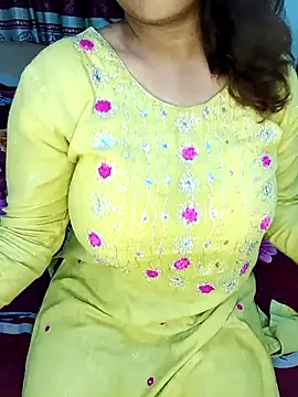 Dayna-36 online show from September 26, 2025, 4:36 pm