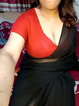 Dayna-36 online show from October 9, 2025, 3:23 pm