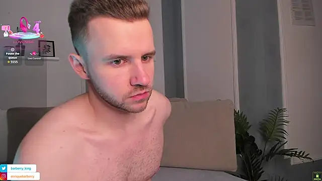 Snapshot of EnriqueBarberry chatting on February 13, 2026, 6:35 am EnriqueBarberry online show from February 13, 2026, 6:35 am