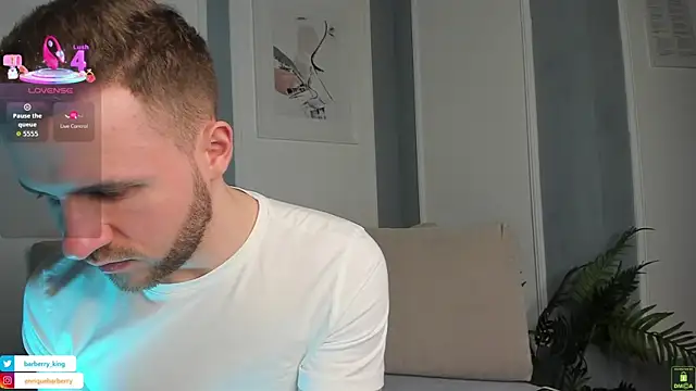 Snapshot of EnriqueBarberry chatting on March 15, 2026, 12:34 pm EnriqueBarberry online show from March 15, 2026, 12:34 pm