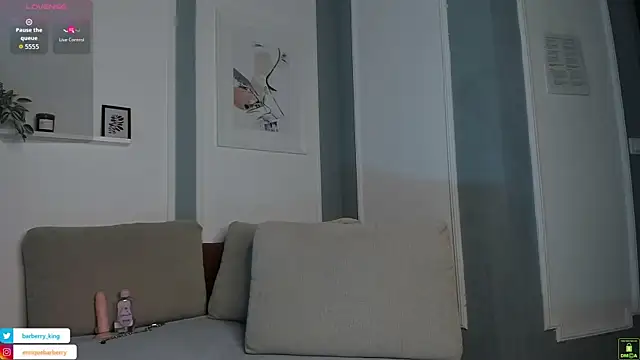 EnriqueBarberry online show from November 14, 2025, 6:28 am