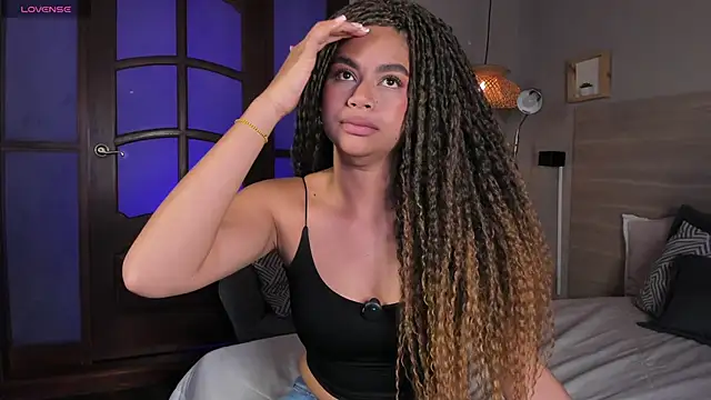 nayah   online show from March 13, 2026, 8:14 pm