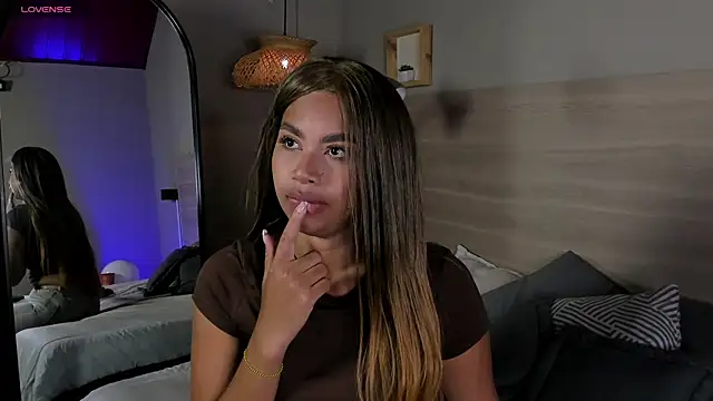 nayah   online show from June 6, 2026, 8:03 pm