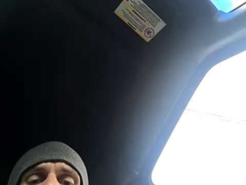 Trashywhitebro online show from April 5, 2026, 8:04 pm