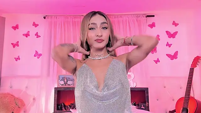 rosemonrooe online show from May 21, 2026, 9:45 pm