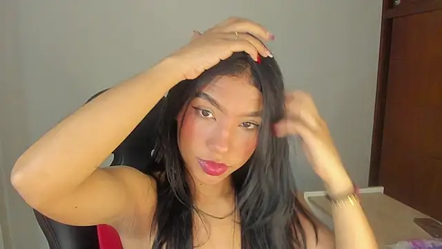 samy jonnes  online show from December 22, 2024, 2:06 am