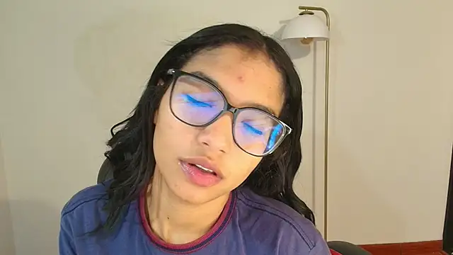 samy jonnes  online show from October 21, 2025, 12:43 am