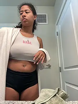 VanessaBling online show from July 22, 2026, 2:41 pm