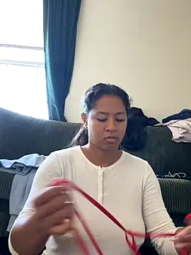 VanessaBling online show from November 10, 2025, 9:20 pm