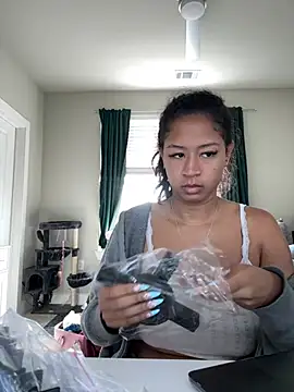 VanessaBling online show from August 6, 2026, 2:56 pm