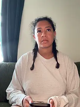 Snapshot of VanessaBling chatting on March 7, 2026, 4:12 pm VanessaBling online show from March 7, 2026, 4:12 pm