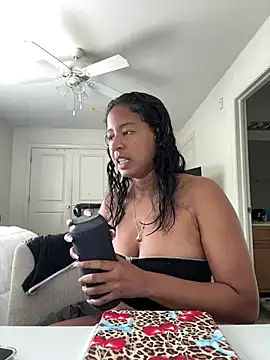 VanessaBling online show from June 30, 2026, 2:39 pm