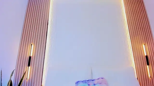 celeste wayne online show from March 7, 2026, 6:13 pm