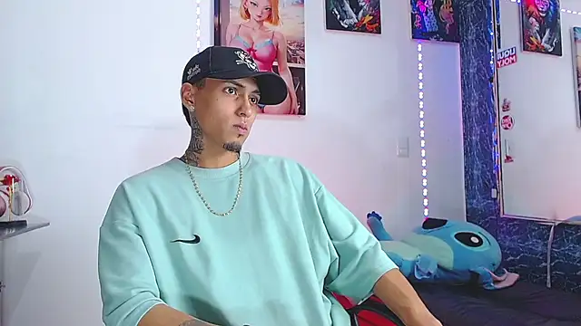 Liam lee online show from November 6, 2025, 10:36 pm