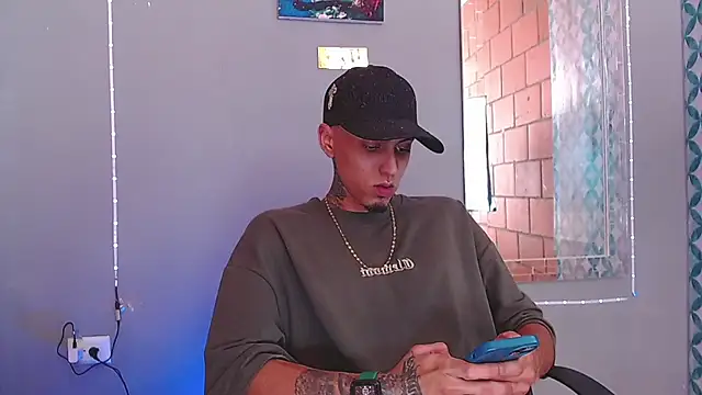 Liam lee online show from June 24, 2026, 9:34 pm