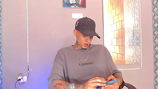 Liam lee online show from July 2, 2026, 9:10 pm