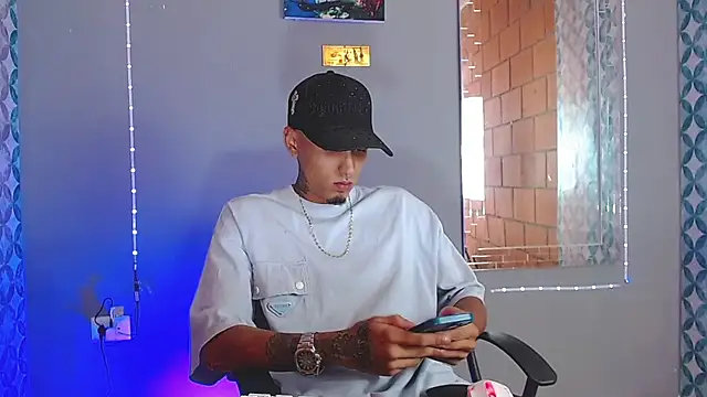 Liam lee online show from July 11, 2026, 9:15 pm
