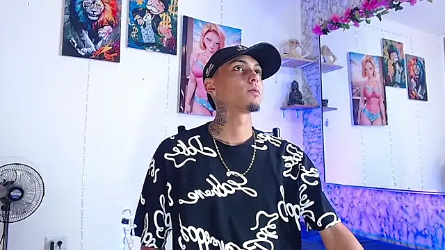 Liam lee online show from October 15, 2025, 11:13 pm