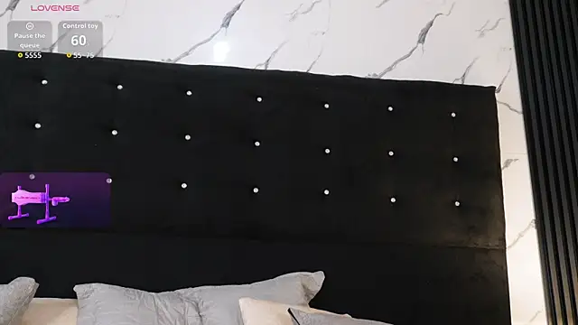 Annyy Rosse online show from May 8, 2026, 5:33 am