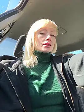 haileyhope  online show from December 14, 2024, 10:45 am