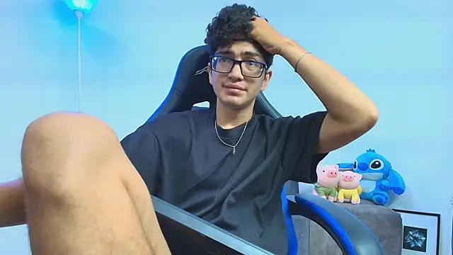 TylerWhite  online show from September 12, 2025, 4:12 am