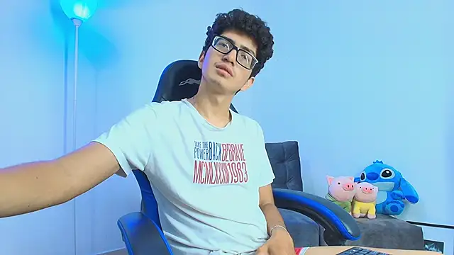 TylerWhite  online show from September 20, 2025, 5:12 am