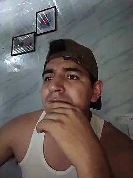 Snapshot of latino17 chatting on March 17, 2026, 2:36 am latino17 online show from March 17, 2026, 2:36 am