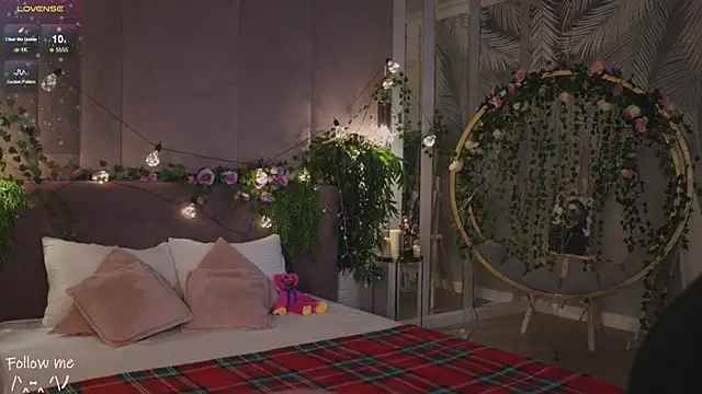 Meow Nancy online show from February 18, 2025, 5:20 am