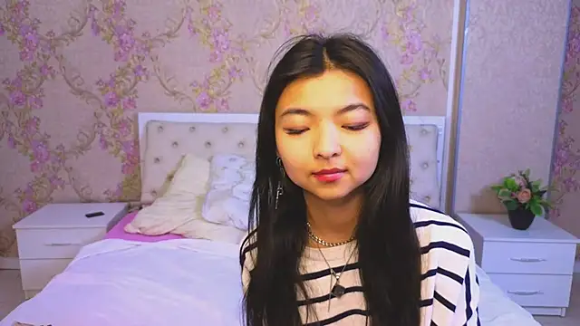 Shy Kira online show from January 19, 2025, 6:32 pm