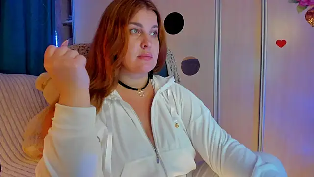 CoraSwon online show from July 9, 2026, 4:06 pm