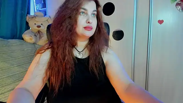 CoraSwon online show from June 12, 2026, 2:59 pm