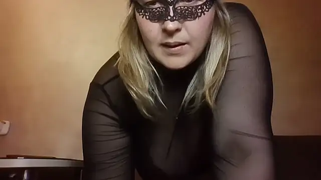 Rose Lori online show from June 17, 2026, 9:57 pm