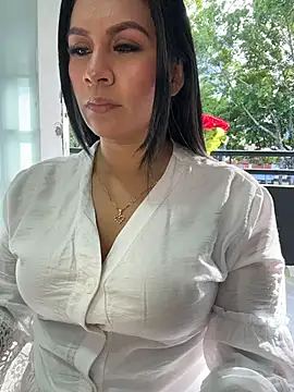 Snapshot of Sofia_Convers chatting on May 13, 2026, 12:34 pm Sofia Convers online show from May 13, 2026, 12:34 pm