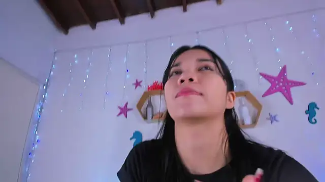 Emiily Parkerr online show from September 20, 2025, 3:11 am