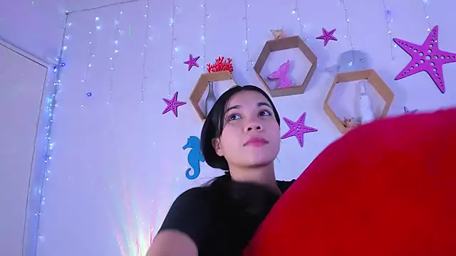 Emiily Parkerr online show from September 30, 2025, 3:12 am