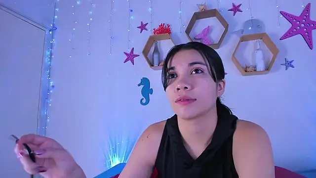 Emiily Parkerr online show from September 26, 2025, 3:13 am