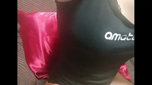 Snapshot of ForeversweetXX chatting on February 25, 2026, 11:04 pm ForeversweetXX online show from February 25, 2026, 11:04 pm