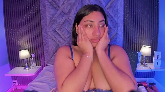 CANDYGABYY online show from January 18, 2026, 4:05 am