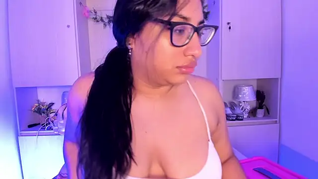 CANDYGABYY online show from July 28, 2026, 7:50 pm
